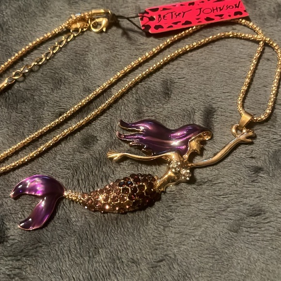 BETSEY JOHNSON MERMAID NECKLACE NWT - Picture 3 of 6